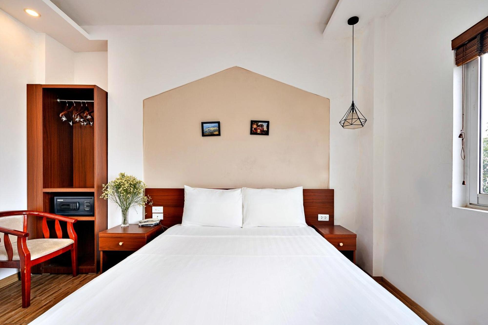 Serene Hotel Hanoi Exteriör bild