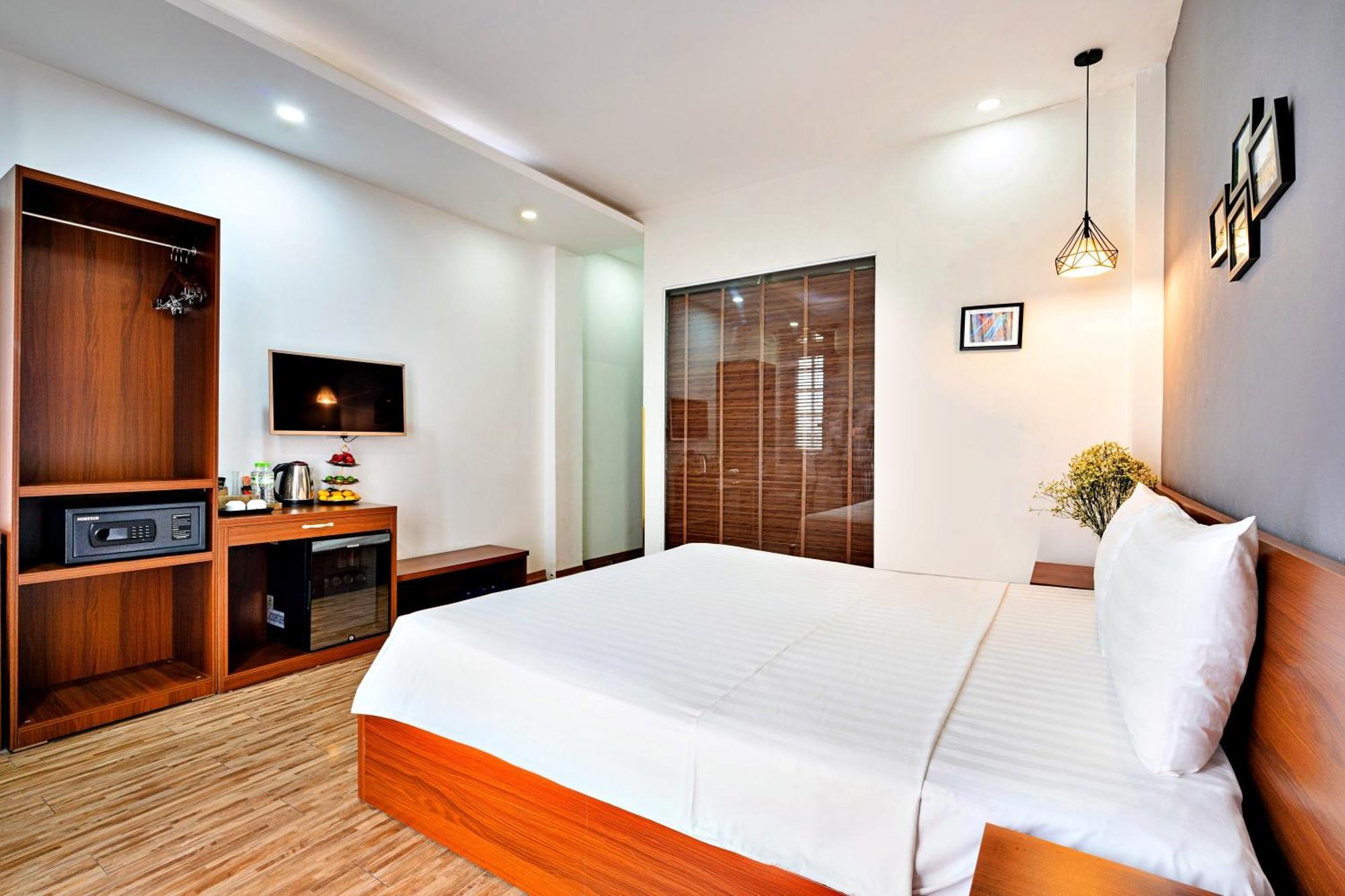 Serene Hotel Hanoi Exteriör bild