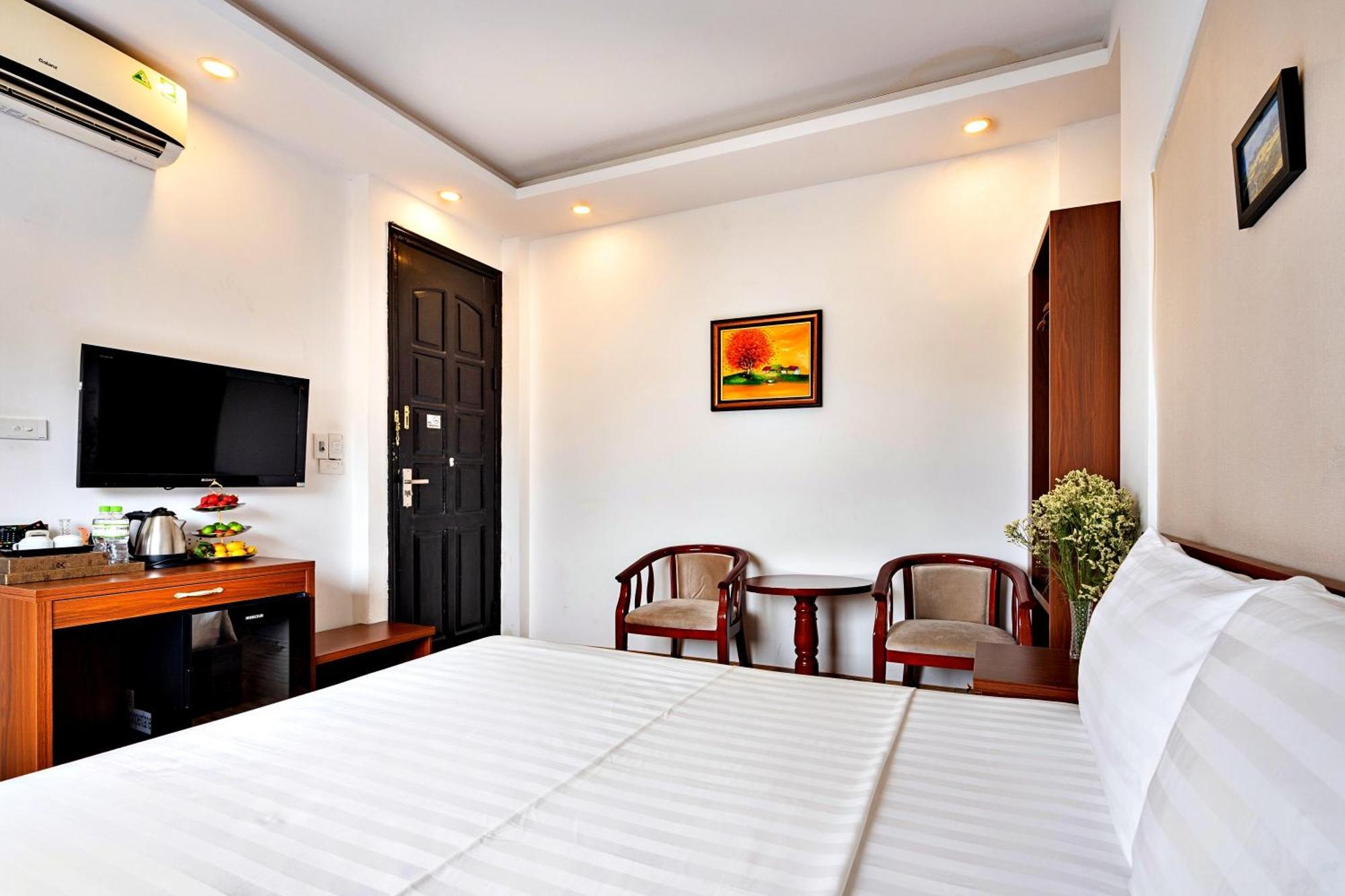 Serene Hotel Hanoi Exteriör bild